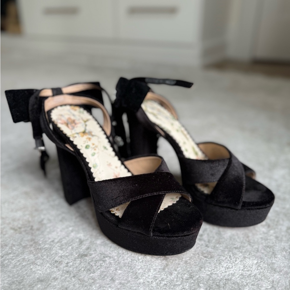 Velvet bow platform heels - Picture 6 of 7